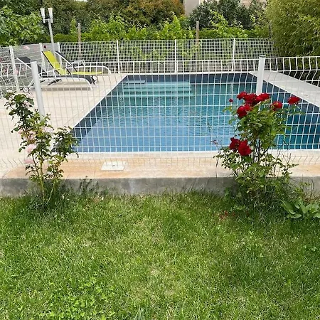 Climatise Avec Piscine Et Jacuzzi