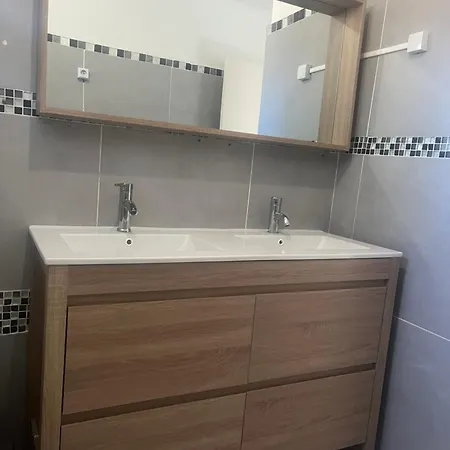 Climatise Avec Piscine Et Jacuzzi * Carpentras