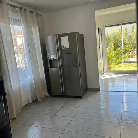 Climatise Avec Piscine Et Jacuzzi * Carpentras