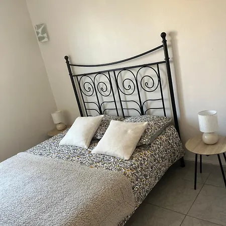 Climatise Avec Piscine Et Jacuzzi Holiday home Carpentras